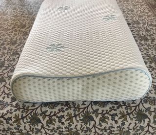 Cuscino Cervicale a Onda Memory Foam 50D 100%