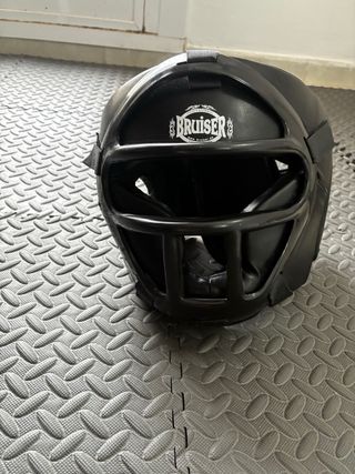 Casco de protección con rejilla Bruiser