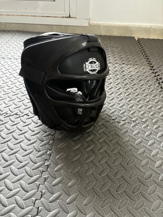 Casco de protección con rejilla Bruiser