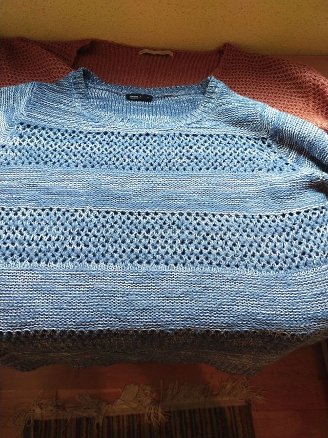 Lote de dos  jerseis