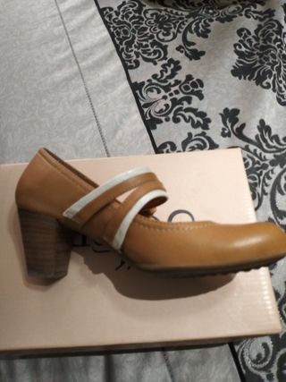 Zapatos camel mujer tacón Todo piel