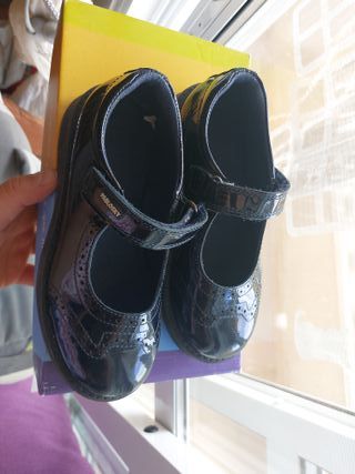 Zapato Pablosky niña charol talla 31