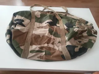 Bolsa de mano estilo camuflaje