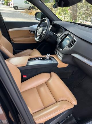 Volvo XC90 T8 Bussines plus etiqueta 0. 7 plazas.