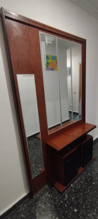 Mueble recibidor madera marrón y negro