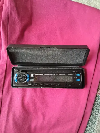 Tapa de radio pra coche sin estrenar