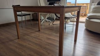 Mesa de madera rústica