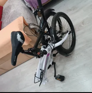 Bicicleta Plegable Blanca.
