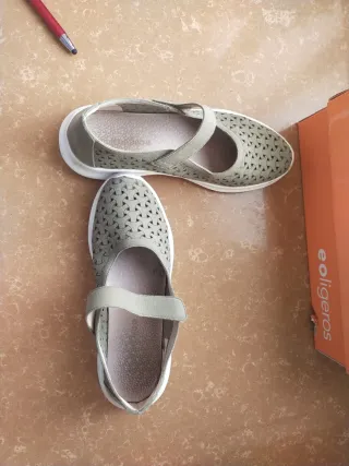 Zapatos Ecoligeros Niña Kaki Talla 38