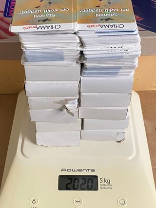 Lotto 2kg Chiamagratis carte (nuove/usate)Lotto 2k