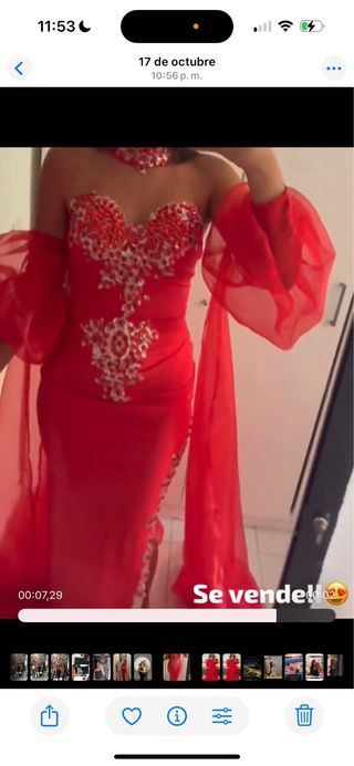 Vestido de fiesta rojo con pedrería