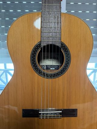 Guitarra Clásica Alhambra 1C nueva sin usar.