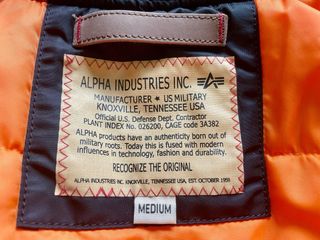 Cazadora Alpha Industries Negra Talla M