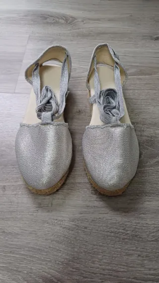 Espardeñas fallera plateadas