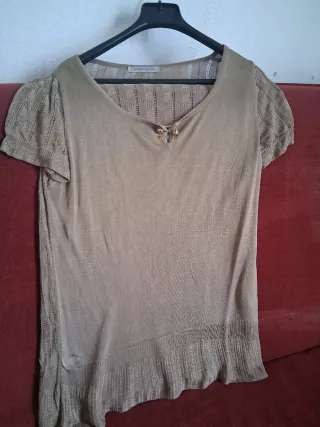 Conjunto chaqueta beige y oro