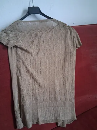 Conjunto chaqueta beige y oro