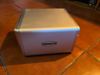 Servidor NAS Terramaster F4-210