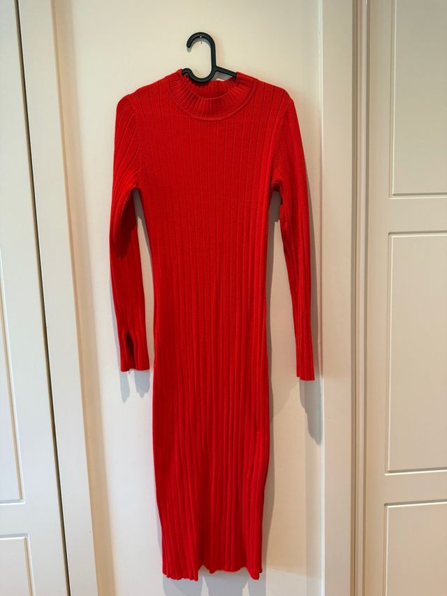 Vestido largo rojo de punto