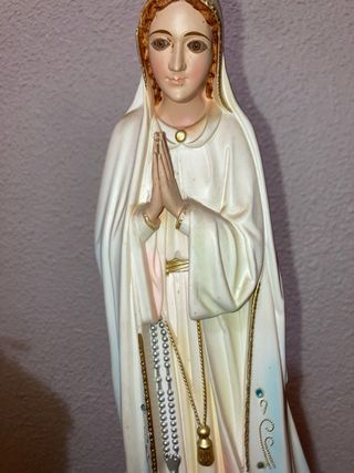 Virgen de Fátima con rosario