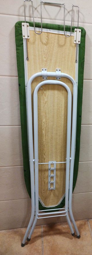 Tabla de Planchar Verde con Dibujos