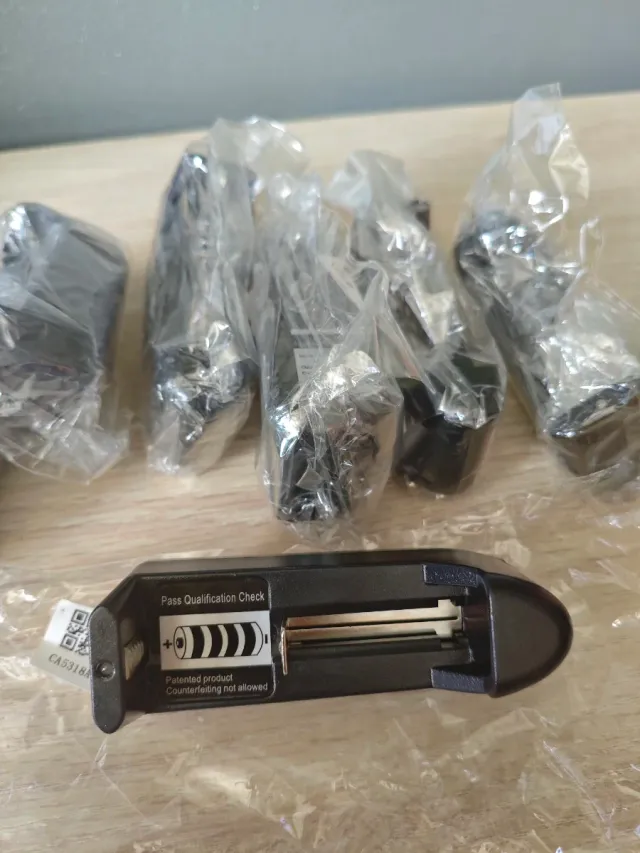 Cargador Baterías 18650