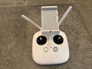 Dron DJI Phantom 3 Profesional + Extras