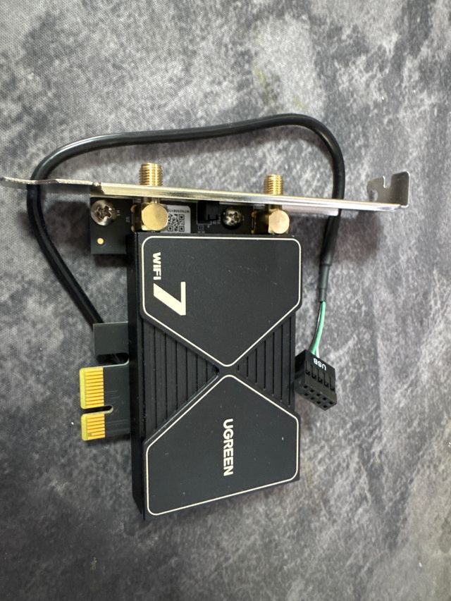 Tarjeta WiFi 7 UGREEN con Bluetooth