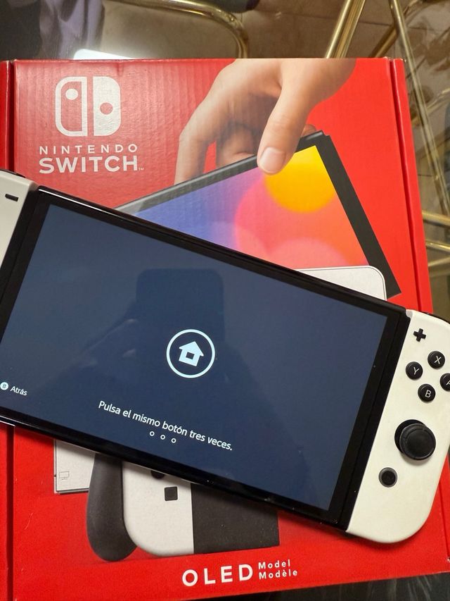 Nintendo Switch OLED Blanca y Negra
