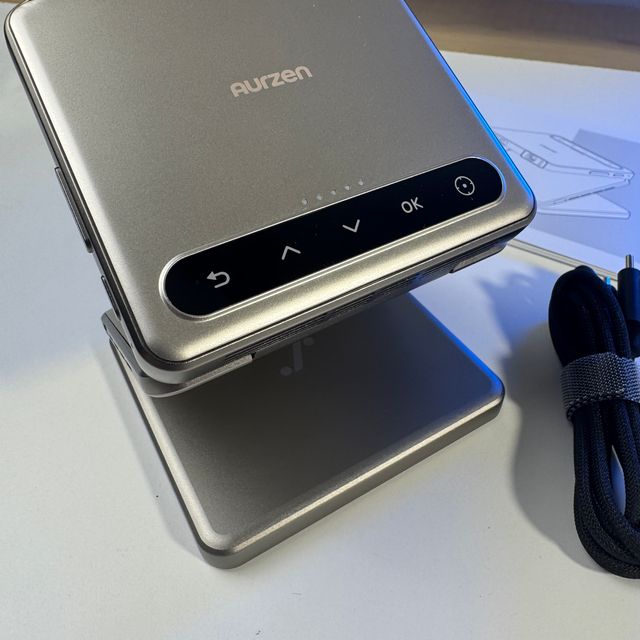 Proyector Aurzen ZIP Tri-Fold Portátil