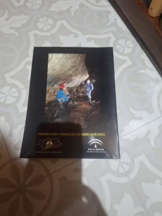 Iniciación a la Fotografía Subterránea. Espeleo