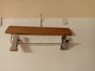 Percha madera, colgar y pinza, venta por unidad