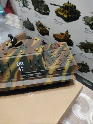 Maqueta Tanque Diecast Forces of Valor Jagdtiger