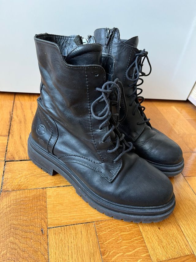 Botas Coronel Tapiocca de piel .