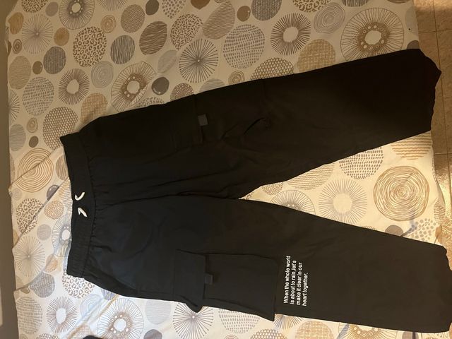 Pantalón cargo largo