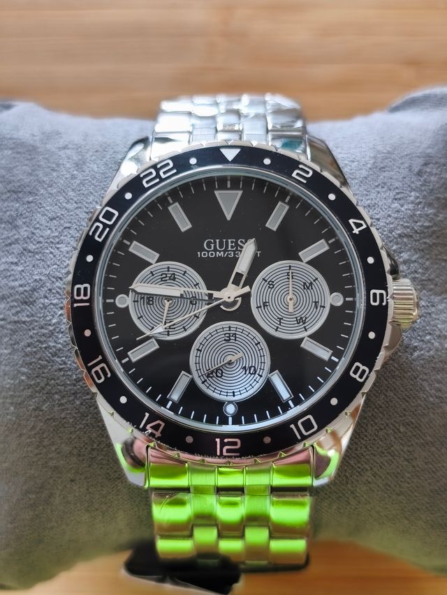 Reloj Guess Elegante W1107G1 Negro y Plateado