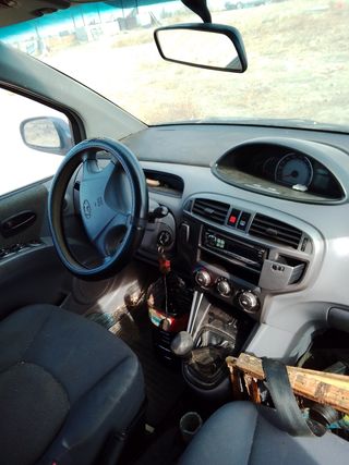 Hyundai Matrix 2003, para piezas.