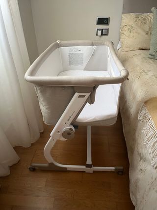 Minicuna Jané baby side