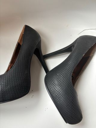 Zapatos de tacón negros talla 39