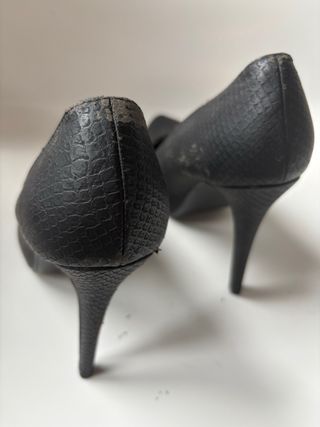 Zapatos de tacón negros talla 39
