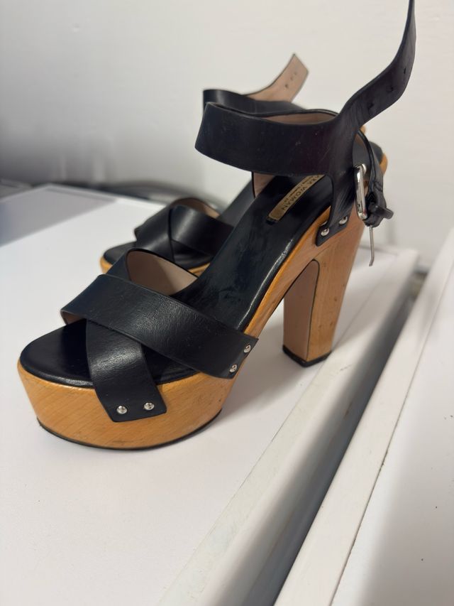 Sandalias Zara Tacón Madera