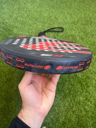Pala de pádel Bullpadel
