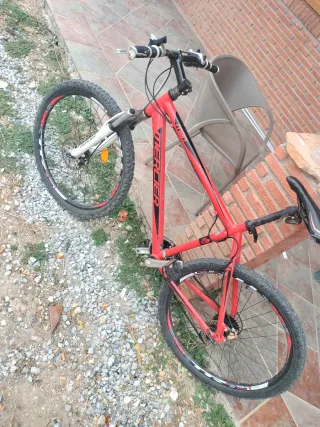 Bicicleta Mercier Roja
!! PODEMOS NEGOCIAR¡¡