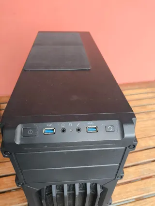 PC Gaming. Ryzen 5, SSD Nuevo, Radeon
