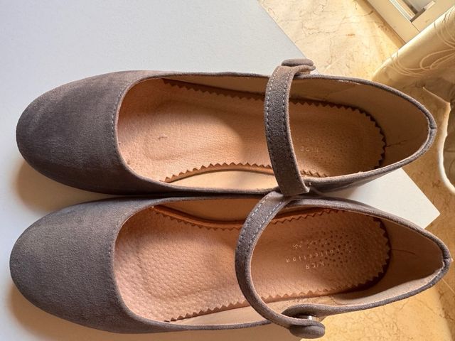 Zapatos grises niña con tira