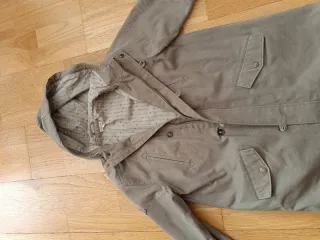 IMPECABLE Cazadora Gocco verde