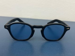 Esclusivi occhiali firmati neri e blu