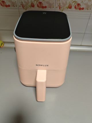Freidora de aire rosa 2L
