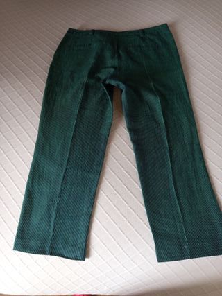 Pantalón Bimba y Lola verde. Buen estado