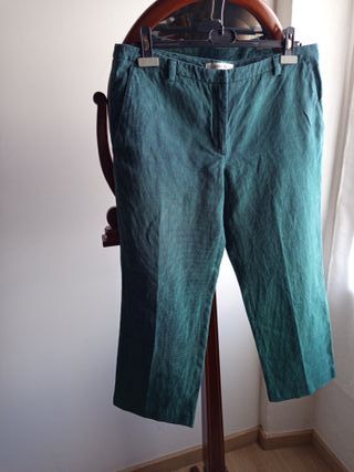 Pantalón Bimba y Lola verde. Buen estado