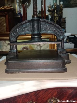 Antigua Prensa de Libros Hierro Fundido